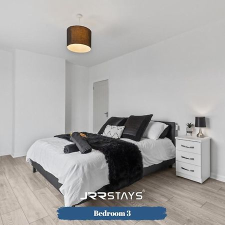 Nuneaton - Ideal 3 Bedroom, Wi-Fi Parking, Sleeps 6 - Jrr Stays Extérieur photo