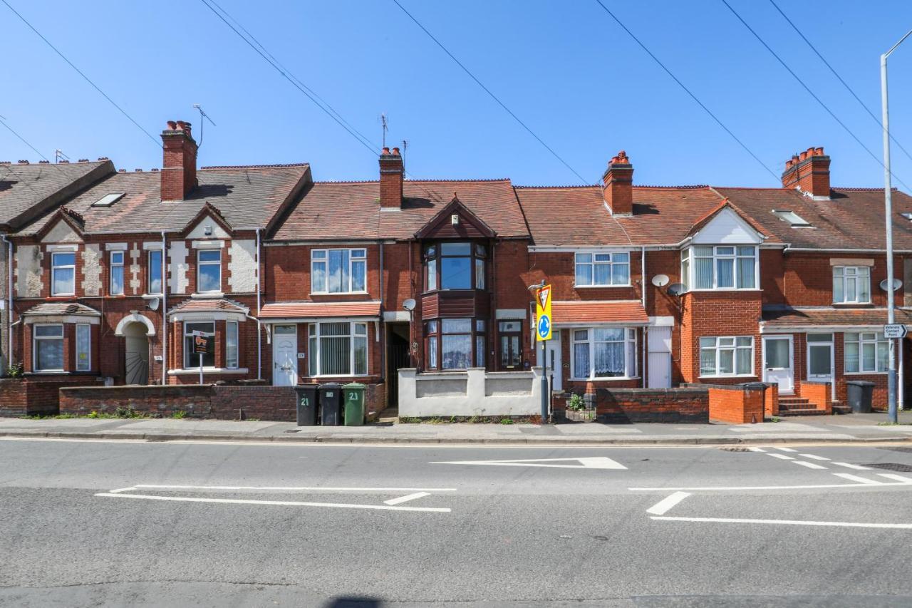 Nuneaton - Ideal 3 Bedroom, Wi-Fi Parking, Sleeps 6 - Jrr Stays Extérieur photo